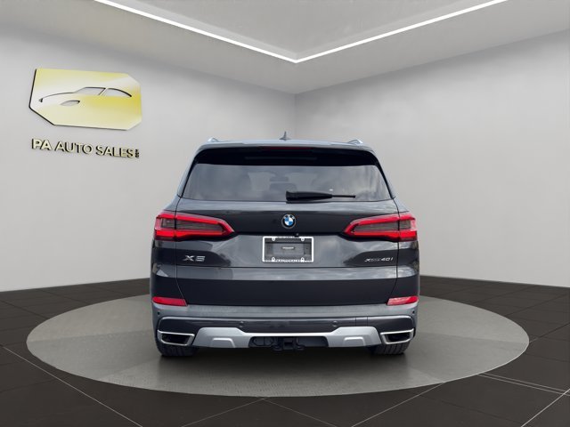 Used 2019 Dark Graphite Metallic BMW xDrive40i image 6