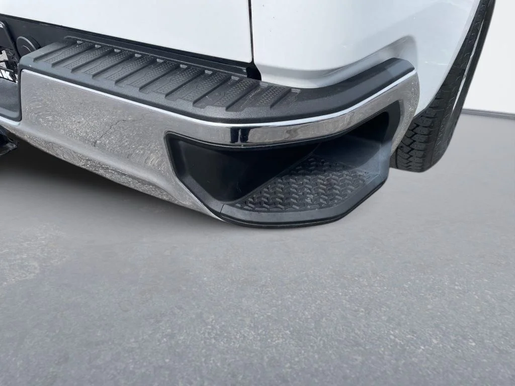 Used 2023 White Chevrolet LT image 16