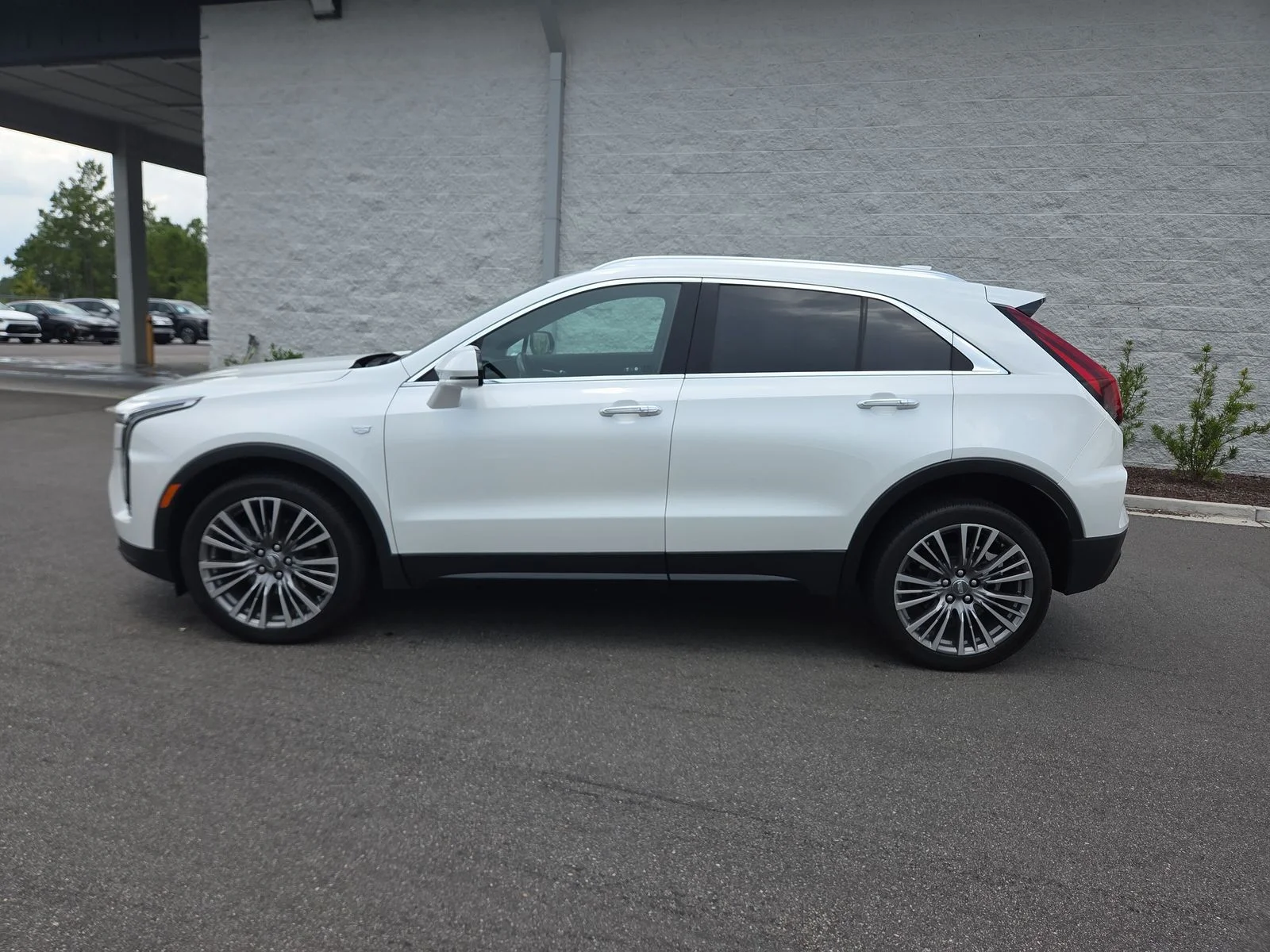 Used 2024 Crystal White Tricoat Cadillac Premium Luxury image 2
