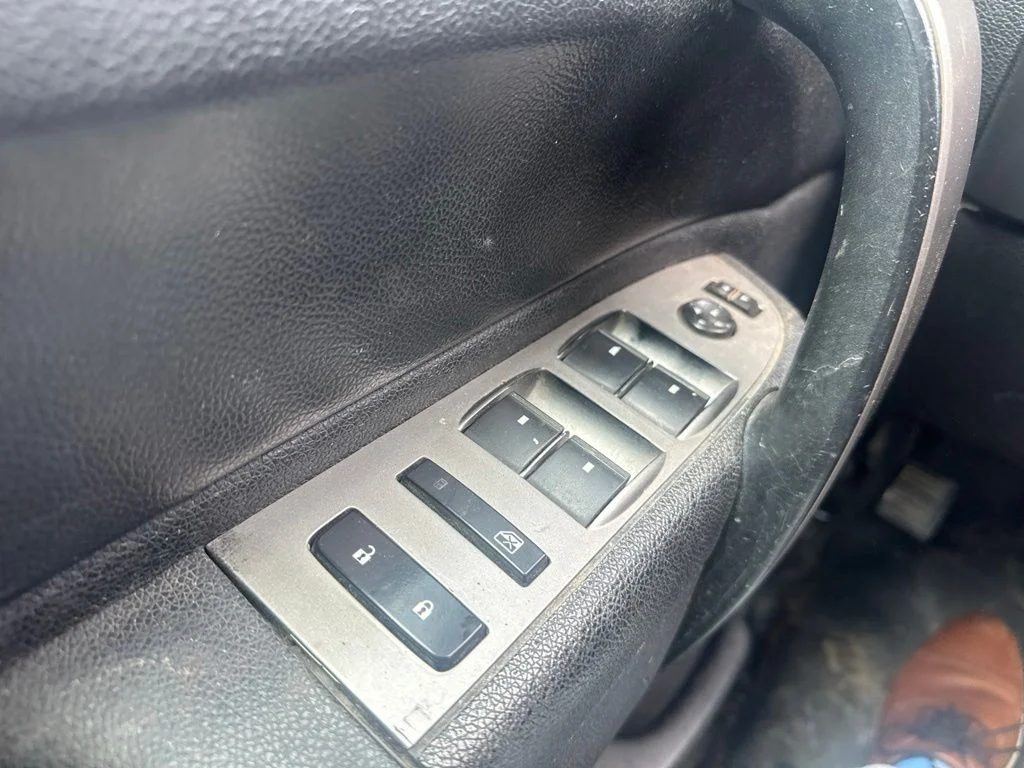 Used 2012 White Chevrolet LT image 13
