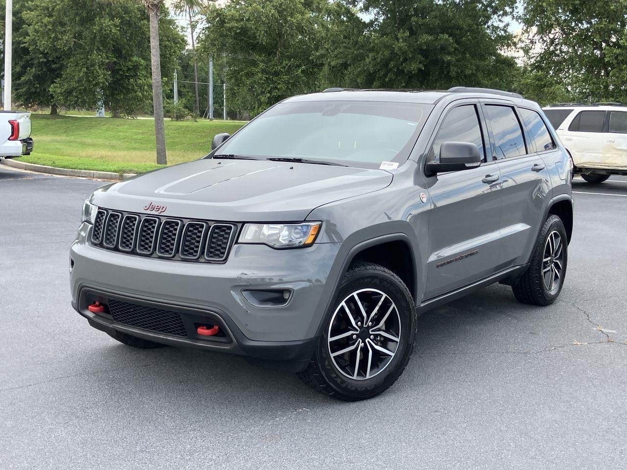 Used 2020 Gray (Sting-Gray Clearcoat) Jeep Trailhawk image 1