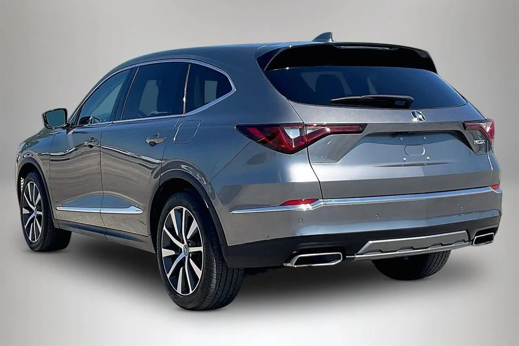 Used 2025  Acura Technology Package image 4