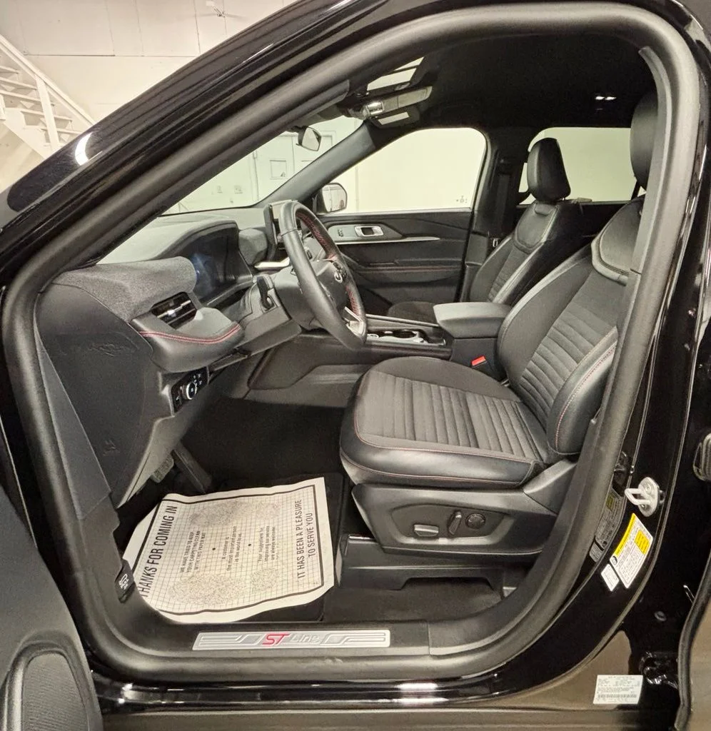 Used 2026 Black Metallic Ford ST-Line image 23