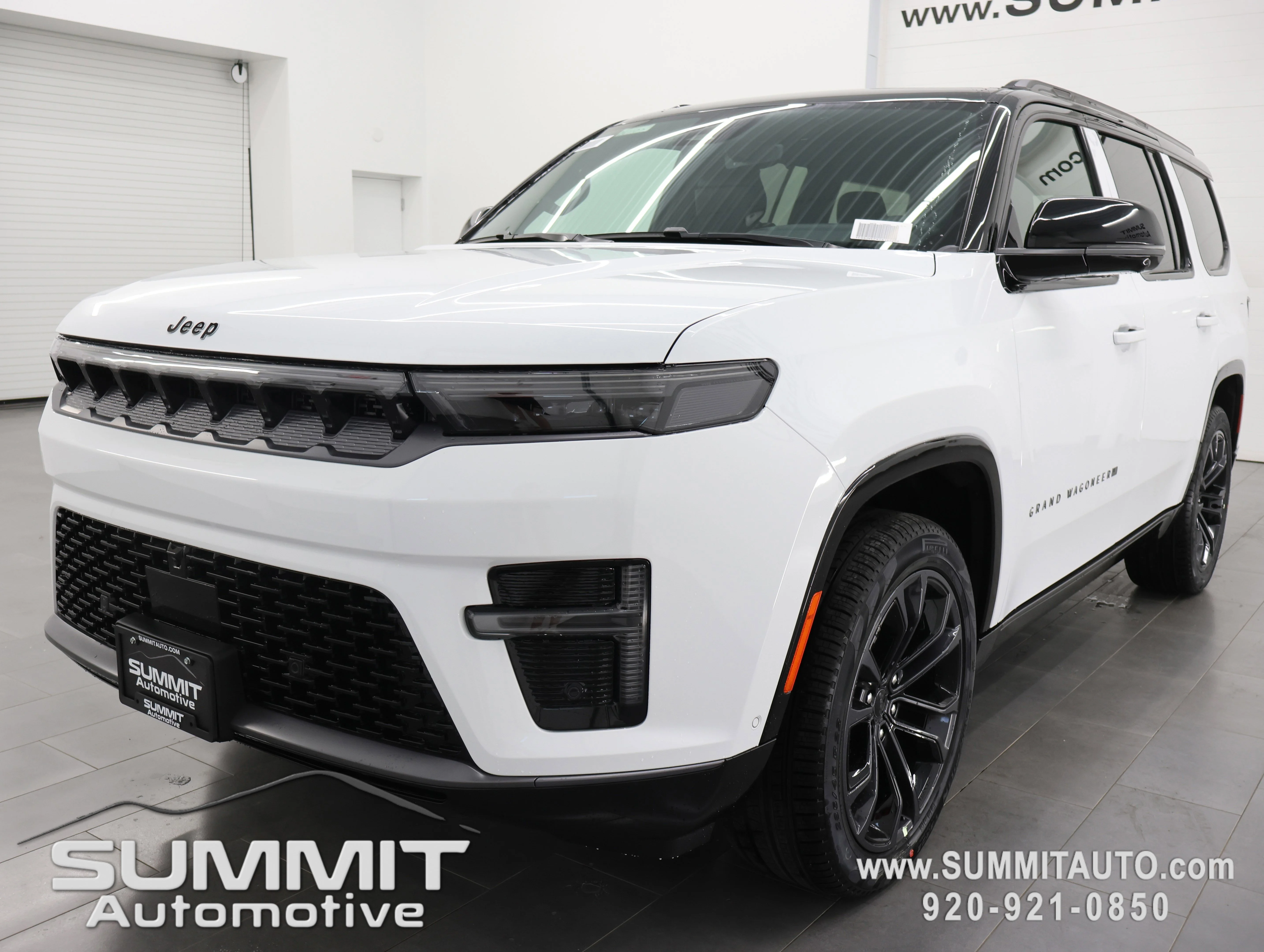 New 2026 Bright White Clear-Coat Exterior Paint Jeep Summit Obsidian image 6