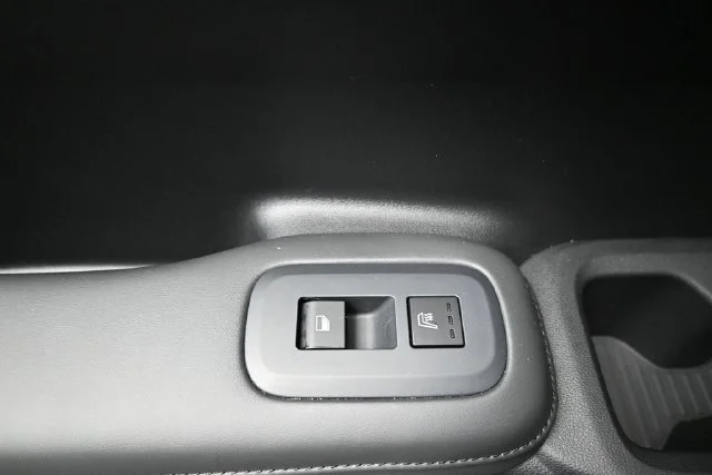 Used 2025 Black Hyundai Limited image 10