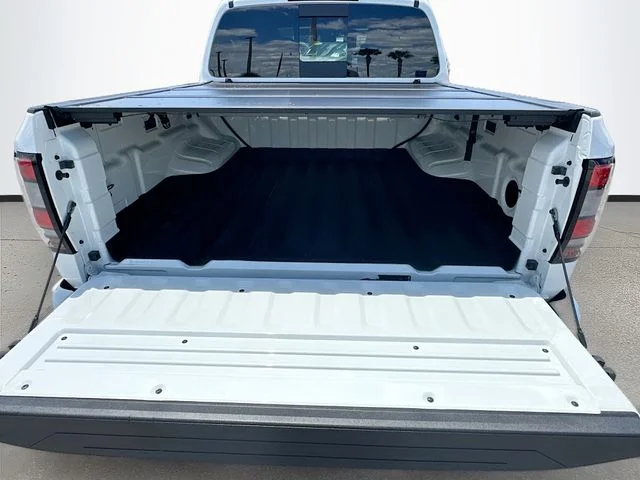 Used 2025 Glacier White Nissan PRO-4X image 24