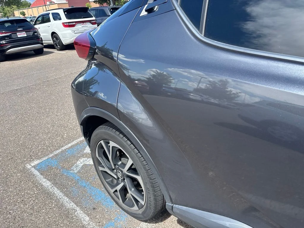 Used 2019 Gray Toyota XLE image 10