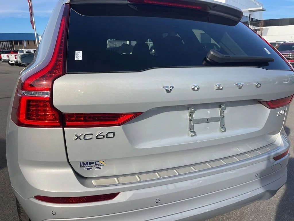 Used 2023 Gray Volvo Core image 5