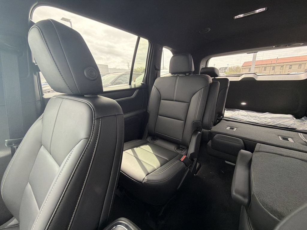 New 2026 Crystal Metallic GMC Elevation image 12