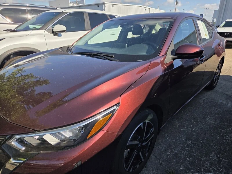 Used 2025 Rosewood NISSAN SV image 3