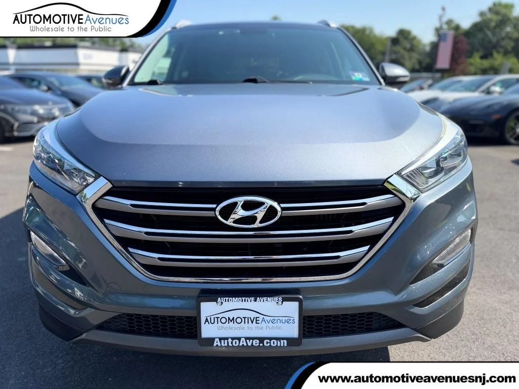 2016 Hyundai Tucson AWD 4dr Limited