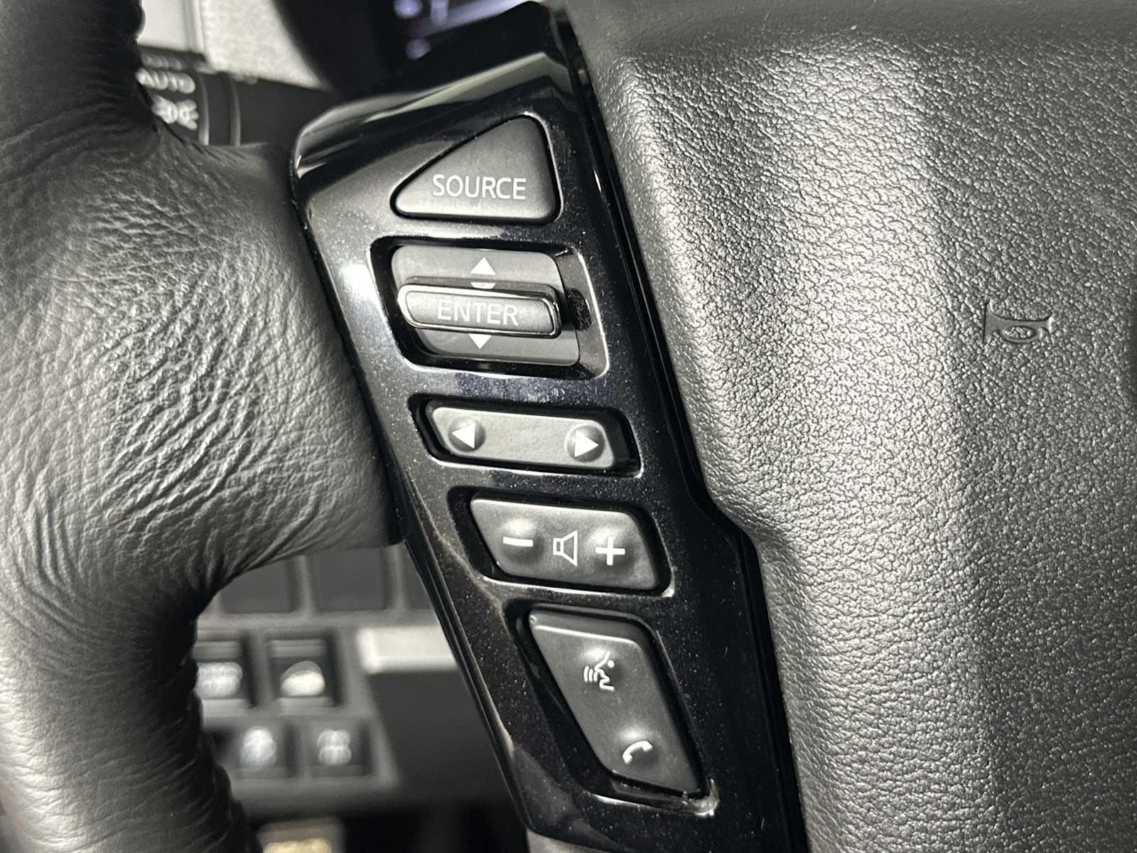 Used 2024 Boulder Gray Pearl Nissan PRO-4X image 30