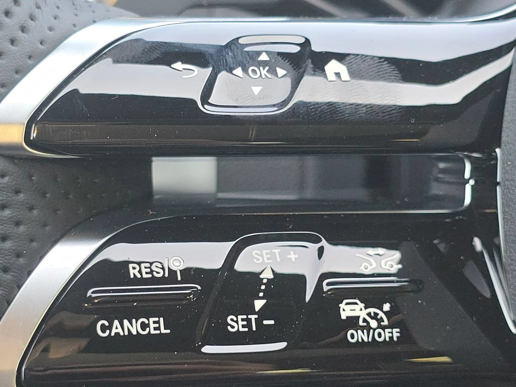 New 2027 MANUFAKTUR Moonlight White Metallic Mercedes-Benz  image 73