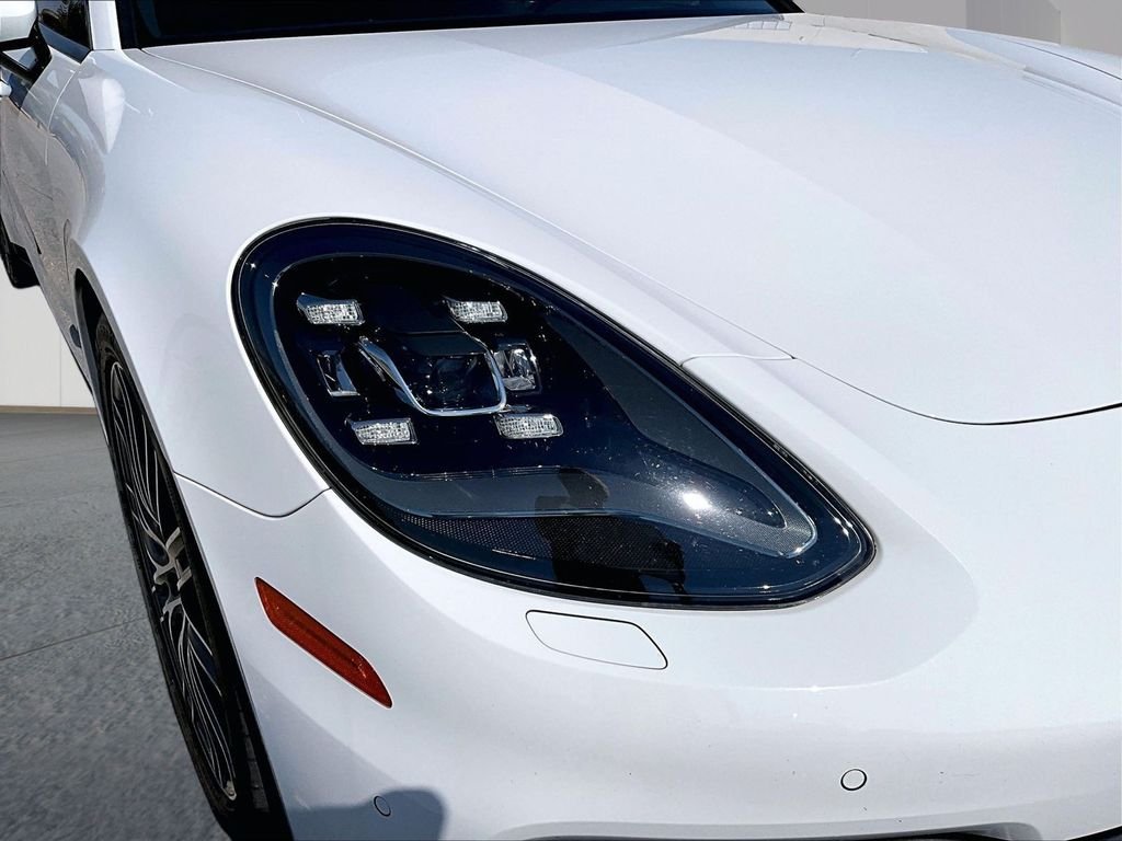 Used 2020 White Porsche  image 10
