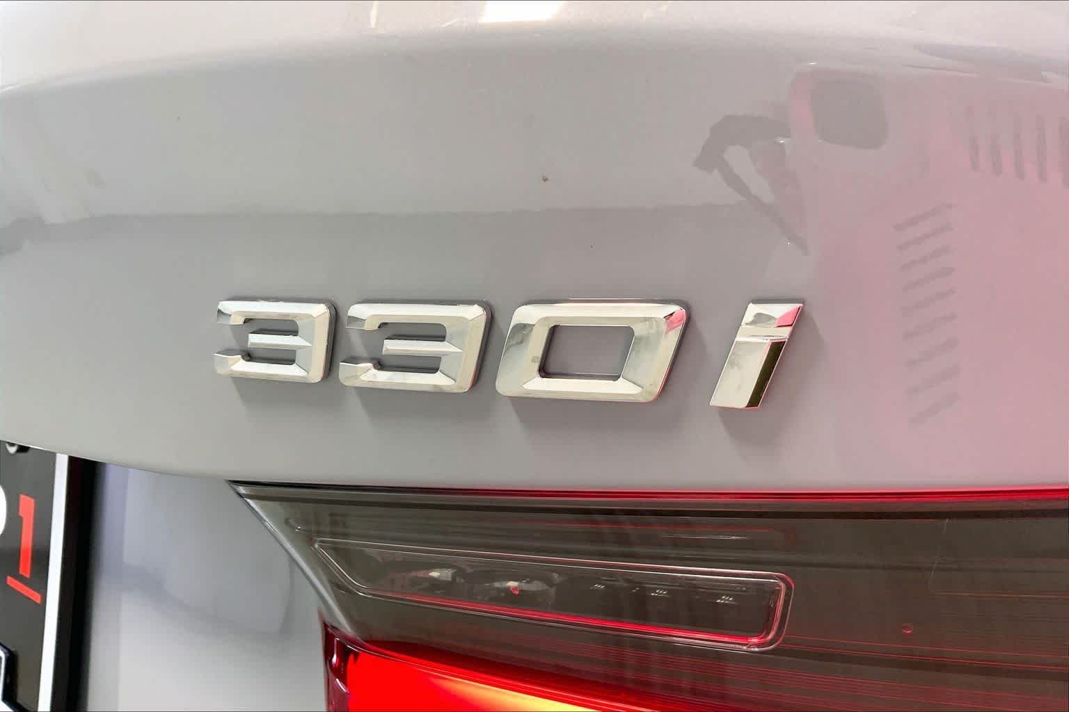New 2026 Brooklyn Grey Metallic BMW 330i NA xDrive image 15