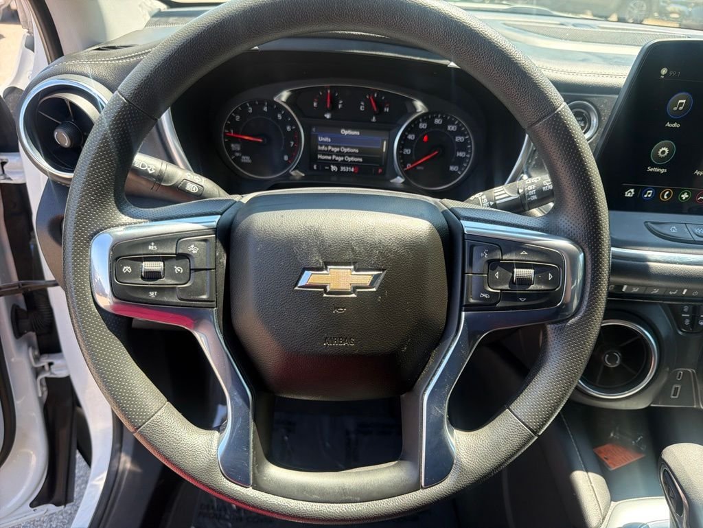 Used 2023 White Chevrolet LT image 17