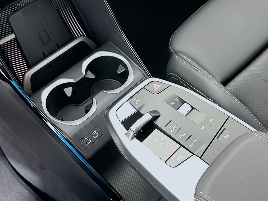 New 2026 Black Sapphire Metallic BMW xDrive28i image 15