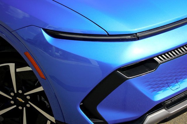 2025 Chevrolet Equinox EV 1LT - Photo 2