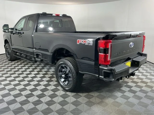 New 2026 Agate Black Metallic Ford XL image 5