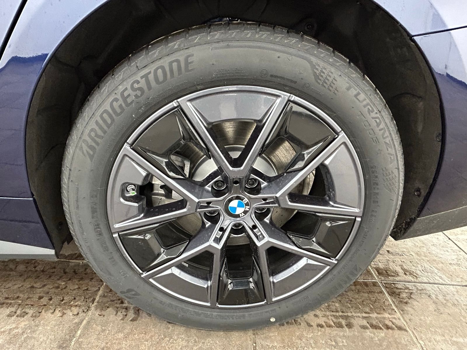 New 2026 Tanzanite Blue II Metallic BMW xDrive40 image 60