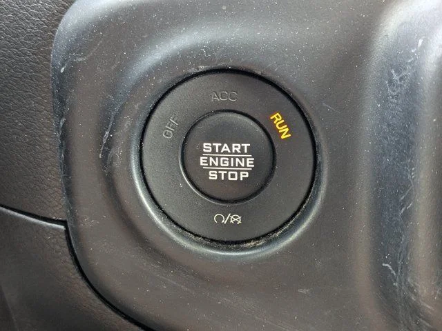 Used 2020 Hydro Blue Pearlcoat Jeep Rubicon image 25