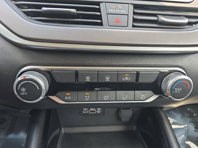 Used 2024 Gray Nissan 2.5 SR image 4
