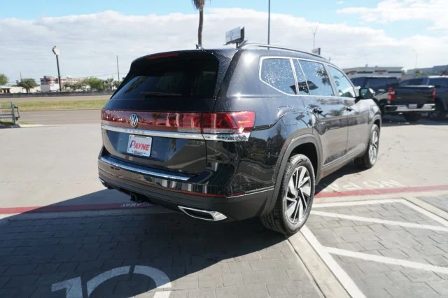 New 2026 Deep Black Pearl Volkswagen 2.0T SE W/TECHNOLOGY image 5