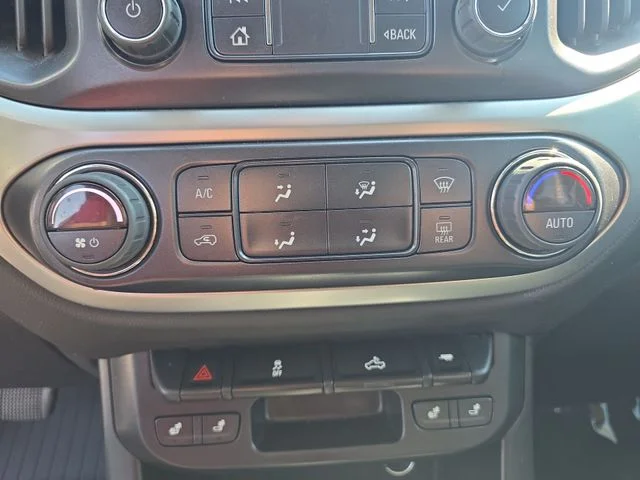 Used 2022 Blue Chevrolet LT image 25