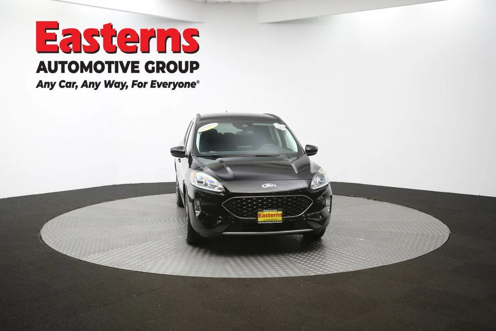 Used 2021 Black Ford SEL image 51