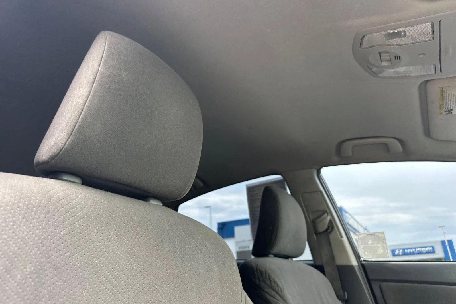 Used 2010 Blizzard Pearl TOYOTA  image 16