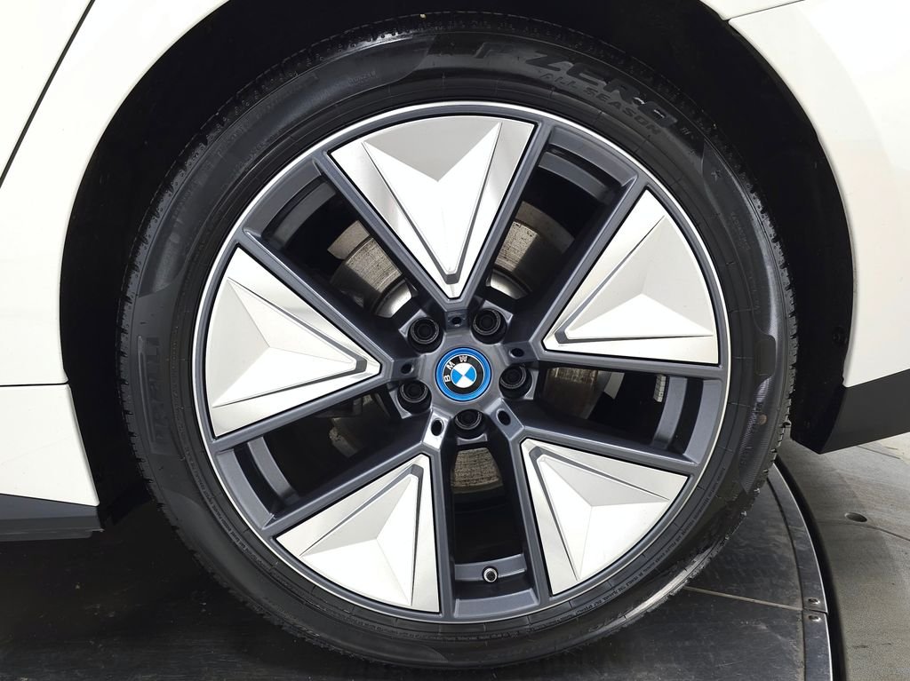 Used 2023 Alpine White BMW eDrive40 image 14
