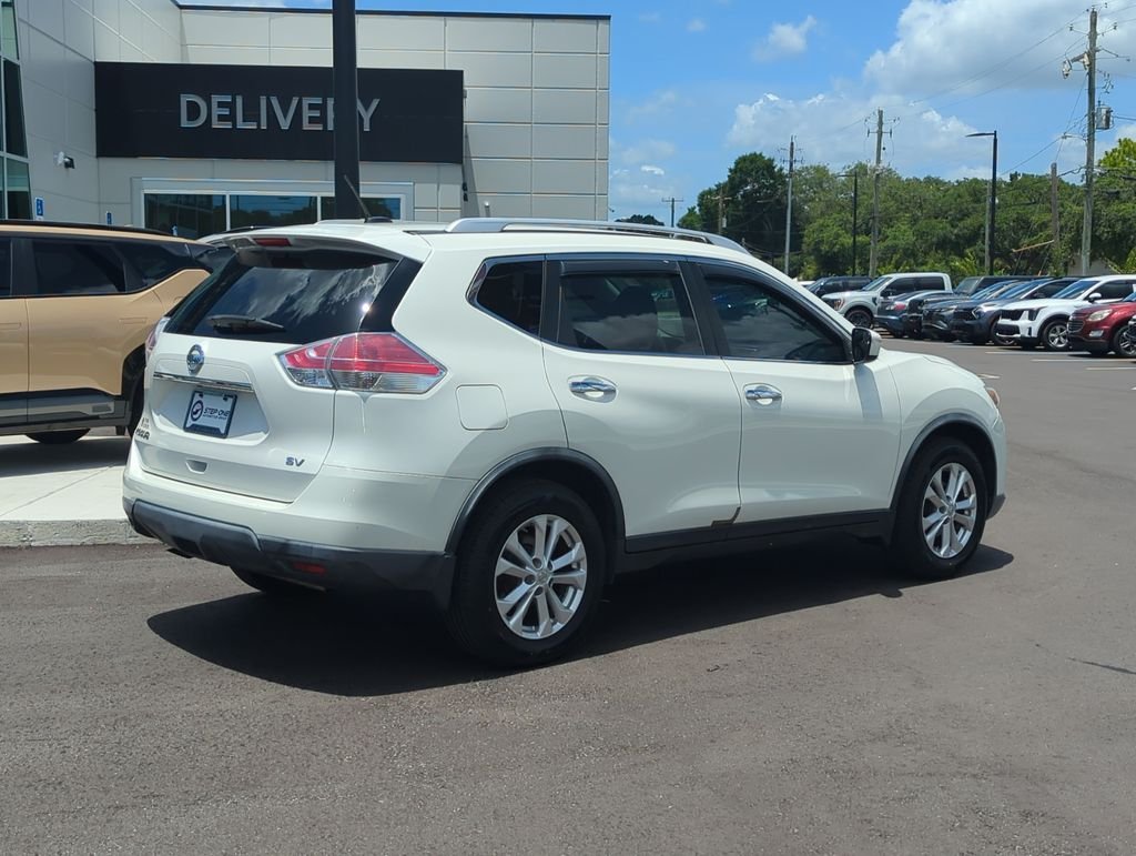 Used 2015 White Nissan SV image 7