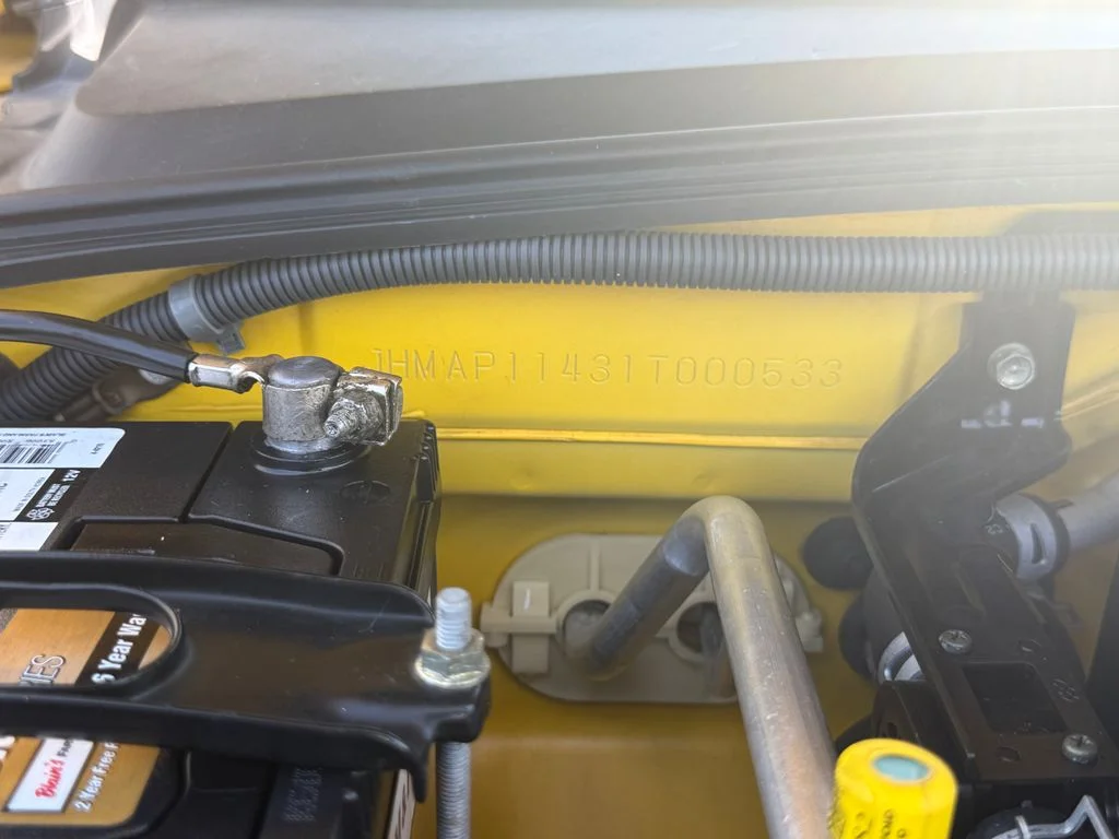 Used 2001 Spa Yellow Pearl Honda Convertible image 17