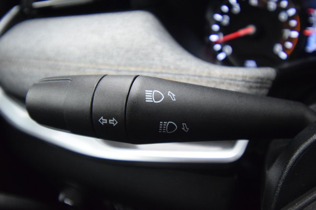 New 2026 Bright White Clear-Coat Exterior Paint Jeep 85th Anniversary Edition image 27