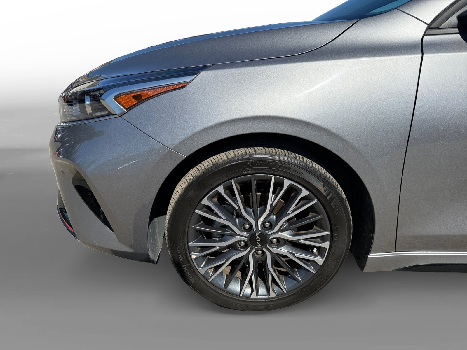 Used 2023 Steel Gray Kia GT-Line image 9