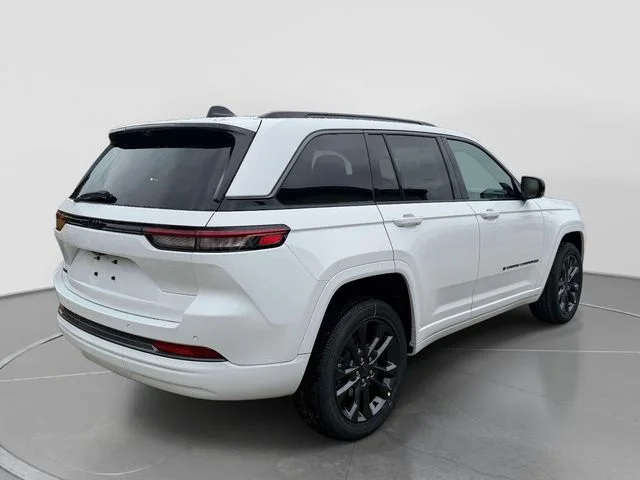 New 2026 Bright White Clear-Coat Exterior Paint Jeep Limited Reserve image 4