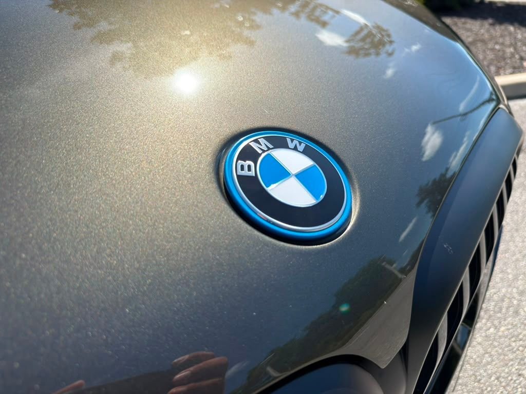 Certified Used 2026 Green BMW xDrive50e image 27