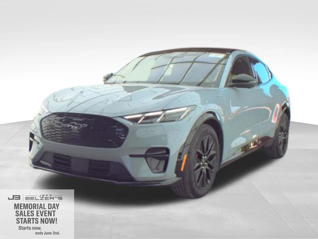 2025 Ford Mustang-Mach-e Premium's photo
