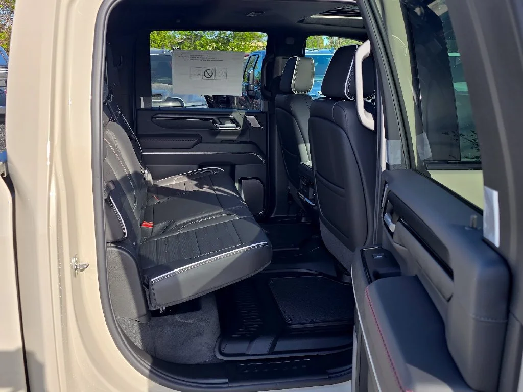 2026 GMC Sierra 2500HD AT4X - Photo 31