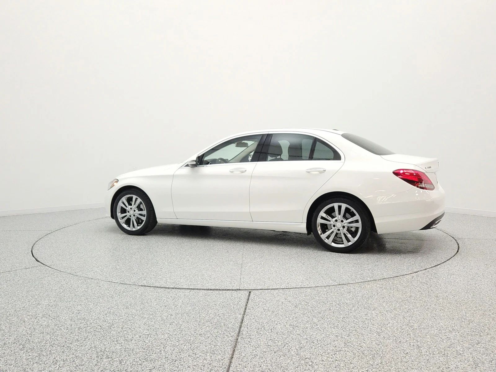 Used 2016 Polar White Mercedes-Benz C 300 Luxury image 8