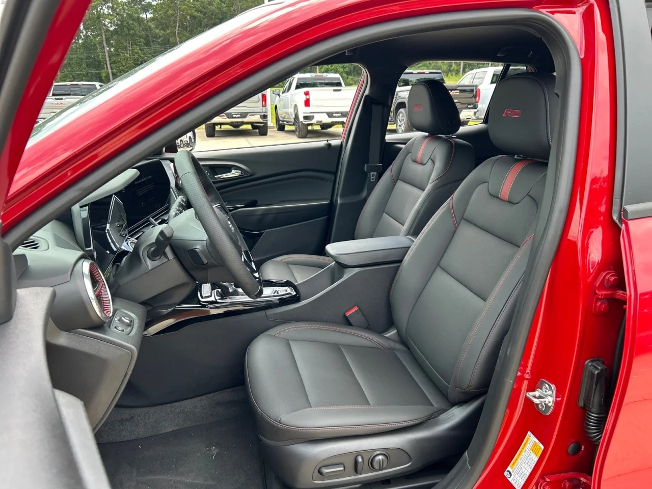 2026 Chevrolet Trax RS - Photo 16