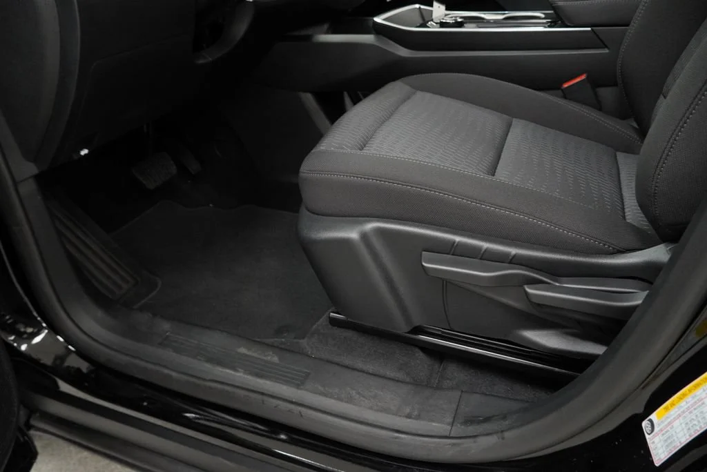 2027 Chevrolet Equinox LT - Photo 23