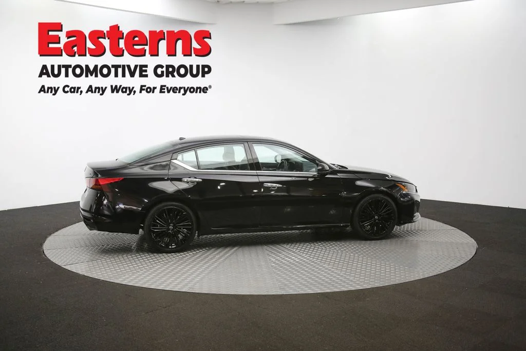 Used 2023 Black Nissan 2.5 SL image 43