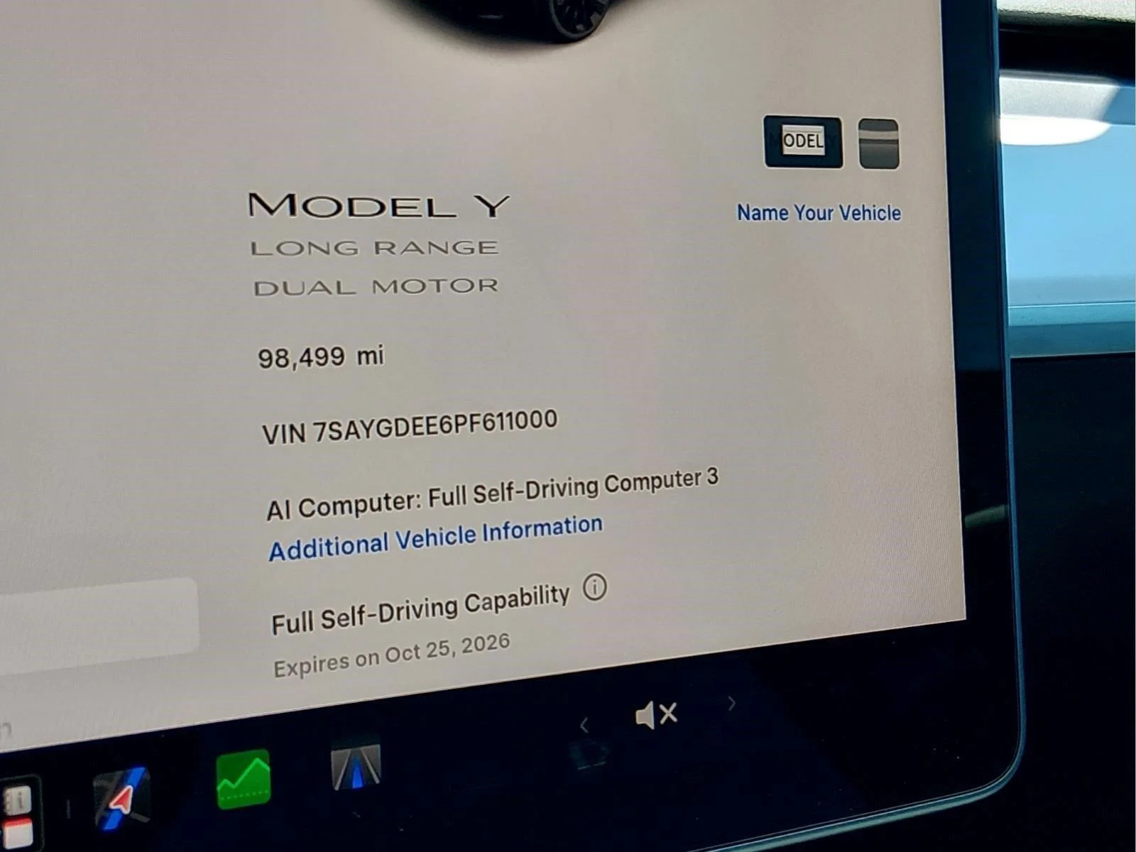 Used 2023  Tesla Long Range image 26