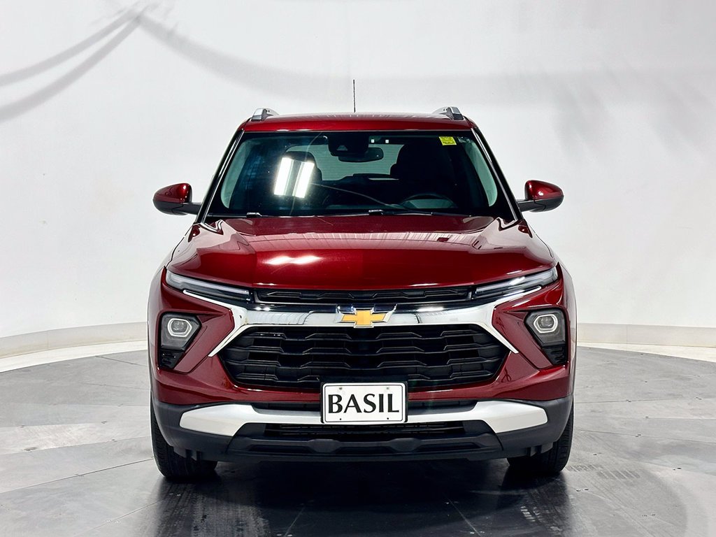 Used 2025 Red Chevrolet LT image 9