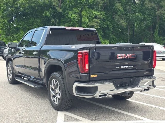 Used 2022 Silver GMC SLT image 3