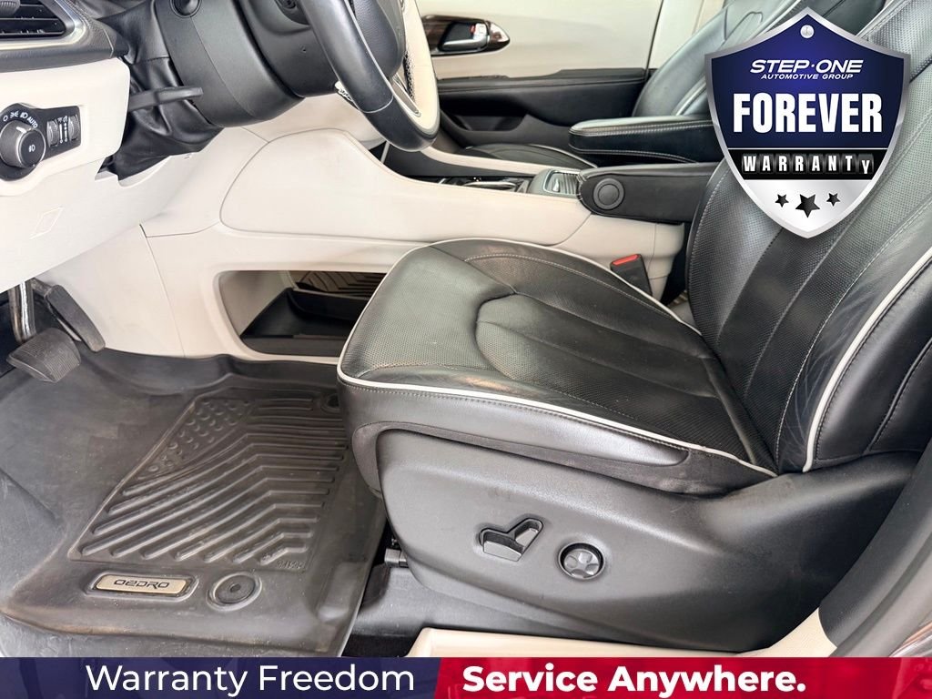Used 2021 Gray Chrysler Limited image 14