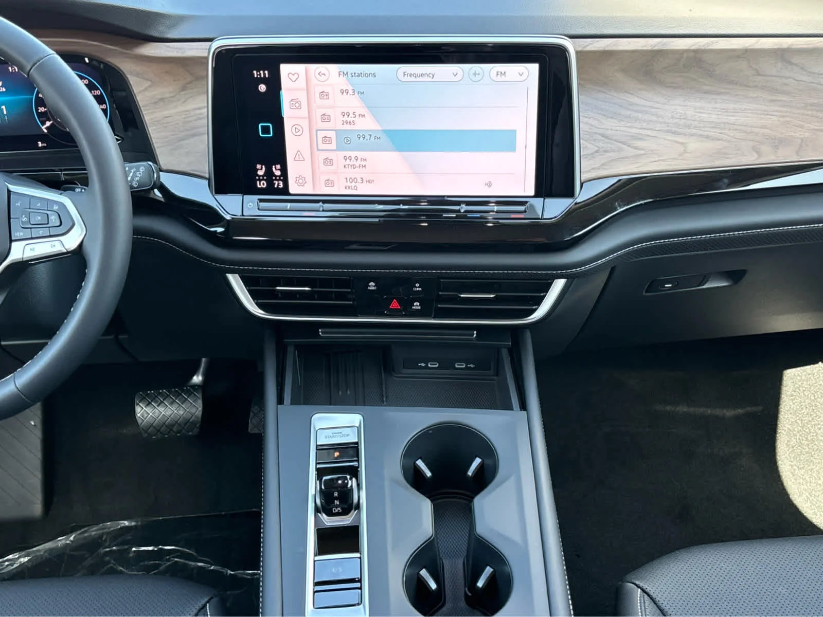 New 2026 OPAL WHITE Volkswagen 2.0T SE image 10