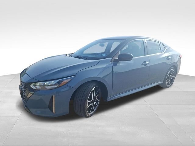 Used 2024 Gray Nissan SR image 4