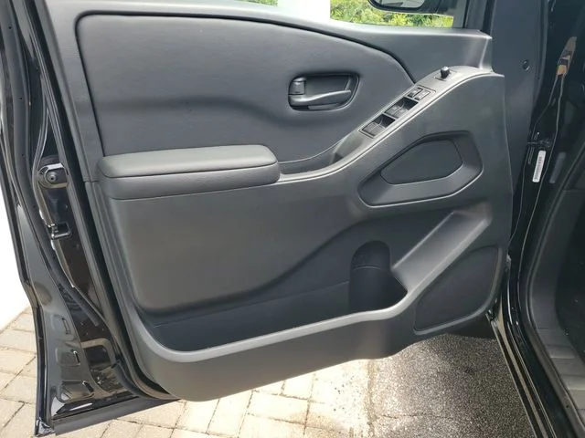 New 2026 Super Black Nissan Crew Cab SV image 13